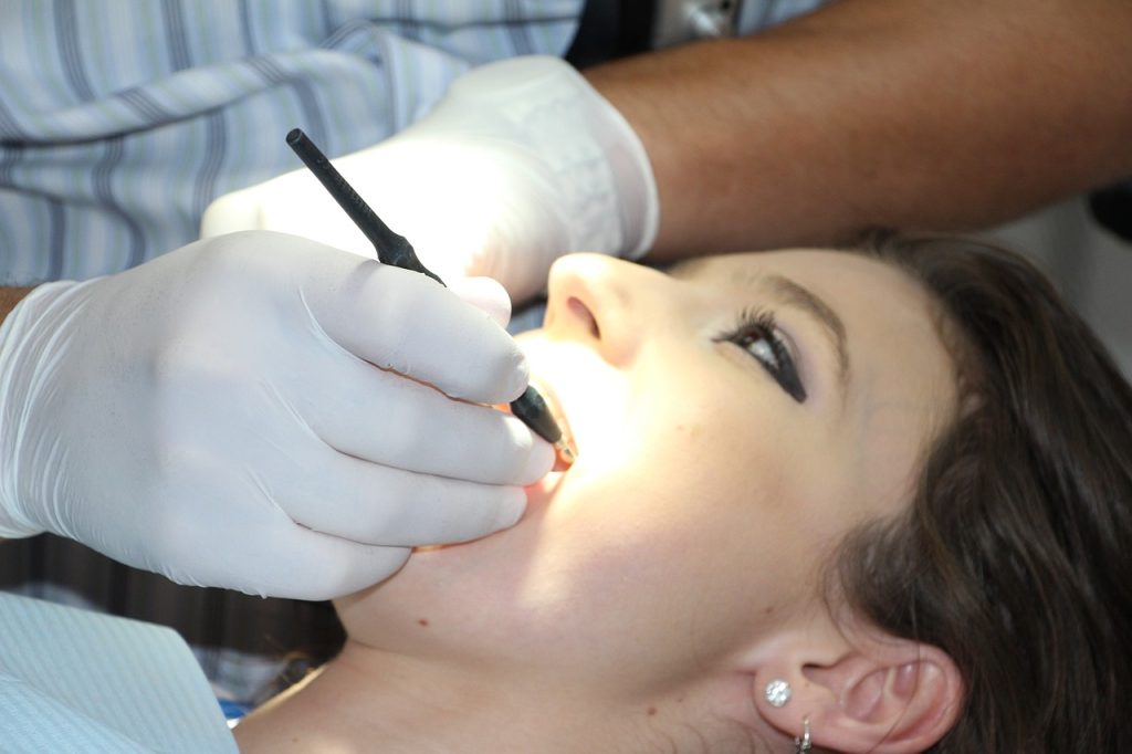 Die Bedeutung regelmäßiger Zahnarztbesuche auf der-zahn-blog.de